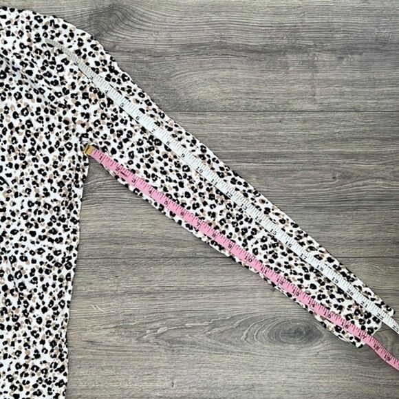 J.CREW Teddie Sweater Sz XXS Lightweight Leopard Print Shadow Cat Neutral Animal - Picture 11 of 12